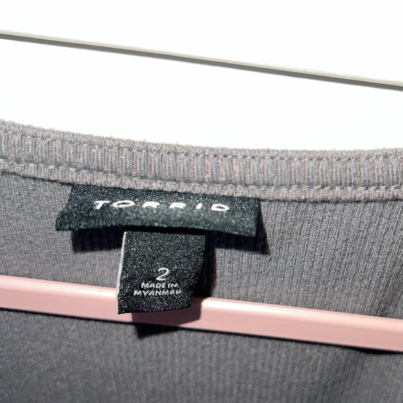 Torrid dress size 2 - Picture 3 of 7